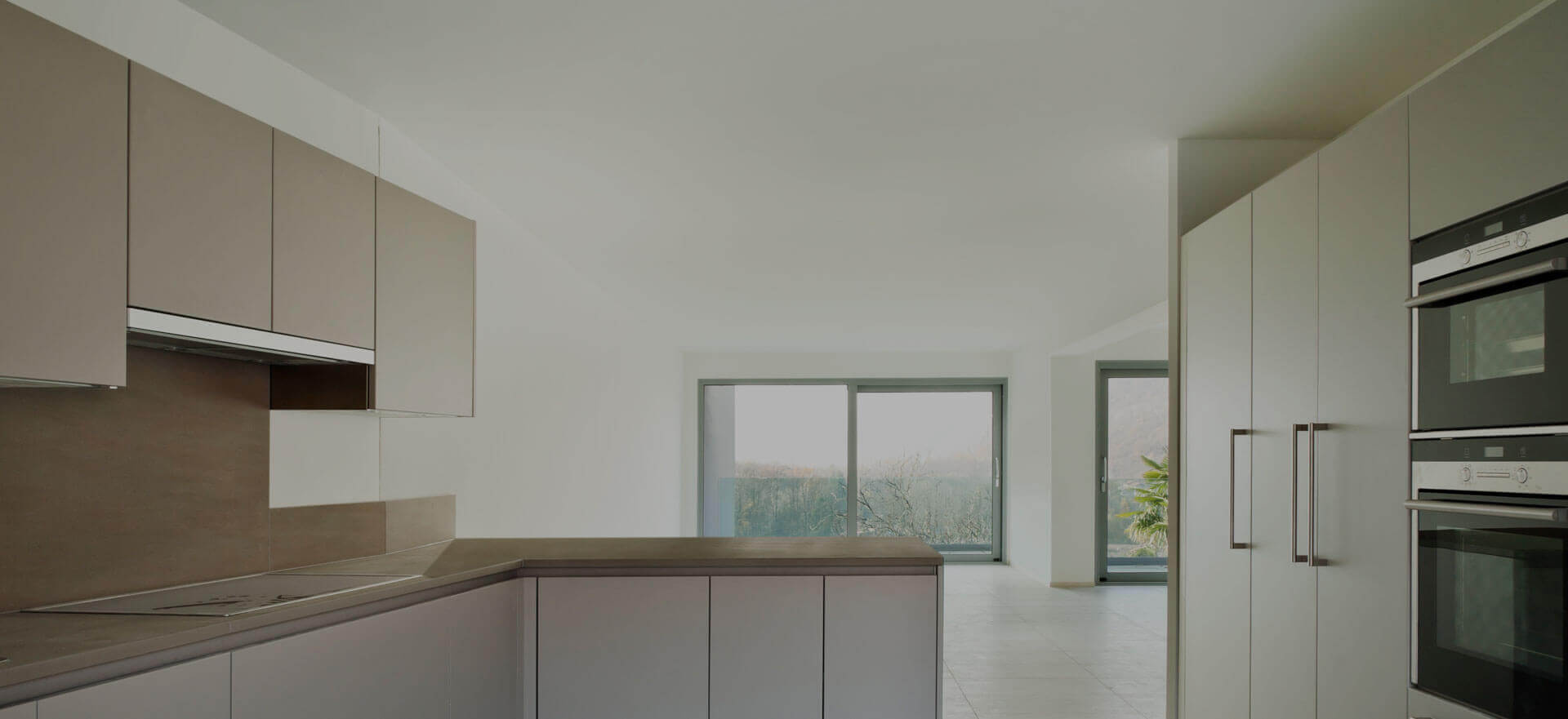 Spacious bright kitchen